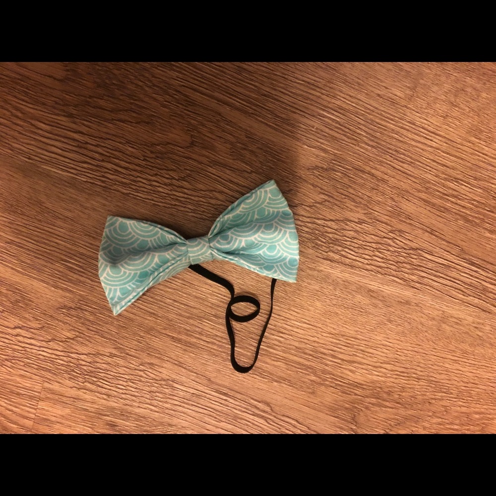 Dog bow tie